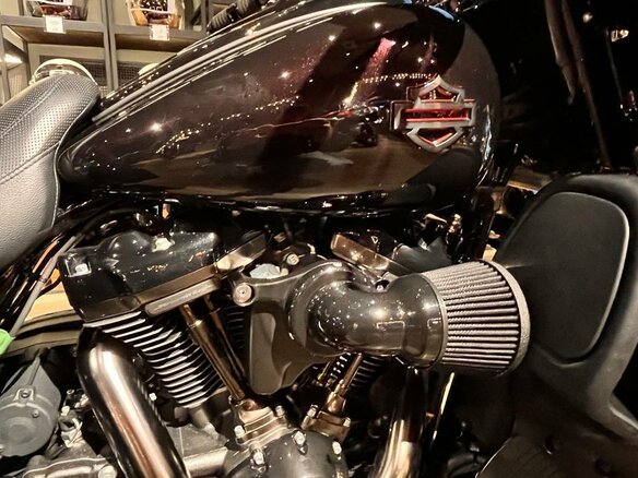 2021 Harley-Davidson CVO Tri Glide, фиолетовый, 7990000 рублей - вид 8