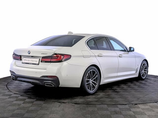 2021 BMW 5 серии 520i VII (G30/G31/G38) Рестайлинг, белый, 4500000 рублей, вид 5