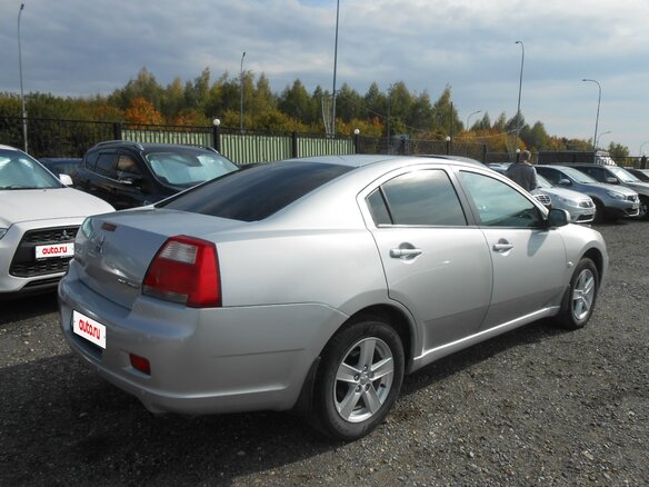 2007 Mitsubishi Galant IX Рестайлинг, серебристый, 778000 рублей - вид 3