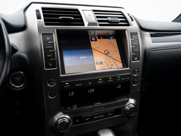 2021 Lexus GX 460 II Рестайлинг 2, белый, 7280000 рублей - вид 18