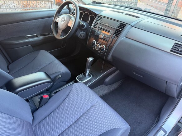 2008 Nissan Tiida I, серебристый, 730000 рублей - вид 11