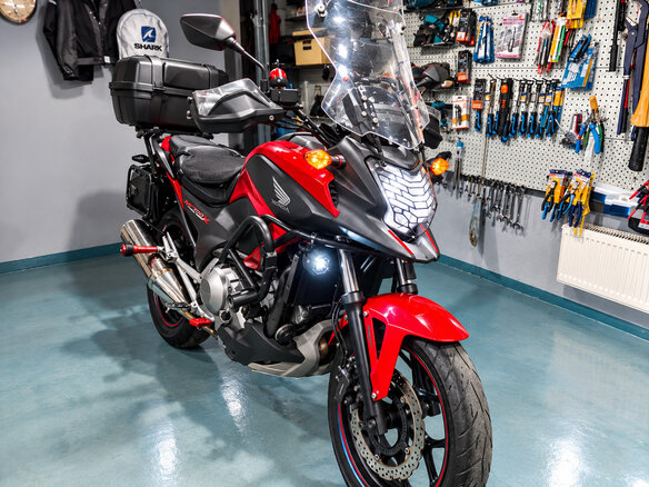 2013 Honda NC 700X, красный, 470000 рублей - вид 2
