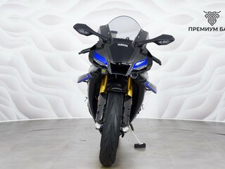 2025 Yamaha YZF-R1M, серебристый, 3299000 рублей, вид 4