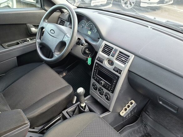 2011 Lada (ВАЗ) Priora I, серебристый, 298000 рублей - вид 10