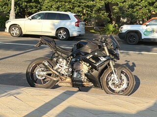 2023 BMW S 1000 R, чёрный, 2000000 рублей, вид 2