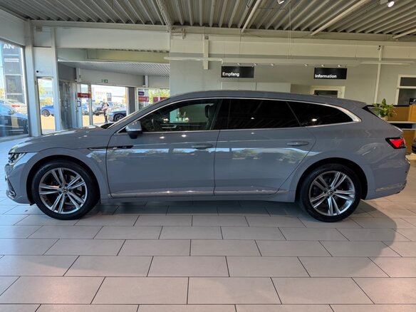 2022 Volkswagen Arteon I Рестайлинг, серый, 3800000 рублей - вид 1