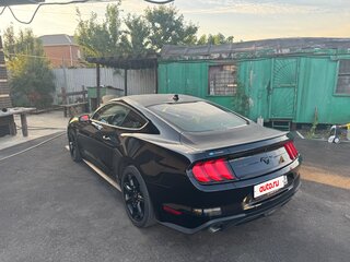 2020 Ford Mustang VI Рестайлинг, чёрный, 2400000 рублей, вид 5