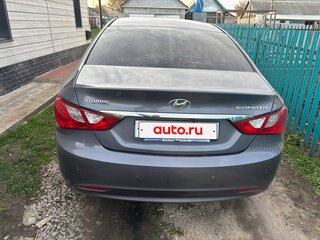 2010 Hyundai Sonata VI (YF), серый, 1000000 рублей, вид 1