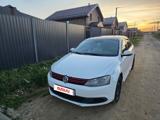 2014 Volkswagen Jetta VI Рестайлинг, белый, 610000 рублей, вид 3