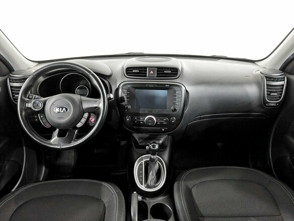 2018 Kia Soul II Рестайлинг, бежевый, 1440000 рублей - вид 4