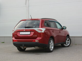 2013 Mitsubishi Outlander III, красный, 1067000 рублей, вид 2