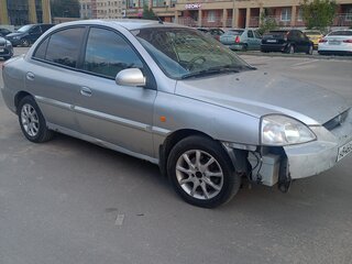 2004 Kia Rio I Рестайлинг, серебристый, 130000 рублей, вид 3
