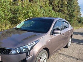 2020 Kia Rio IV Рестайлинг, коричневый, 1570000 рублей, вид 4