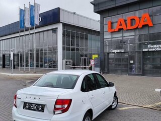 2026 Lada (ВАЗ) Granta I Рестайлинг, белый, 1068000 рублей, вид 4
