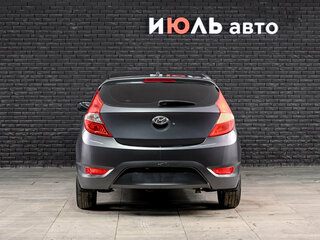 2011 Hyundai Solaris I, чёрный, 690000 рублей, вид 2