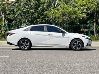 2022 Hyundai Elantra VII (CN7), белый, 1347000 рублей, вид 4