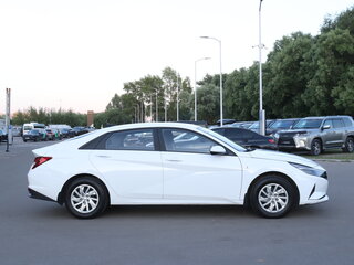 2022 Hyundai Elantra VII (CN7), белый, 1799000 рублей, вид 4