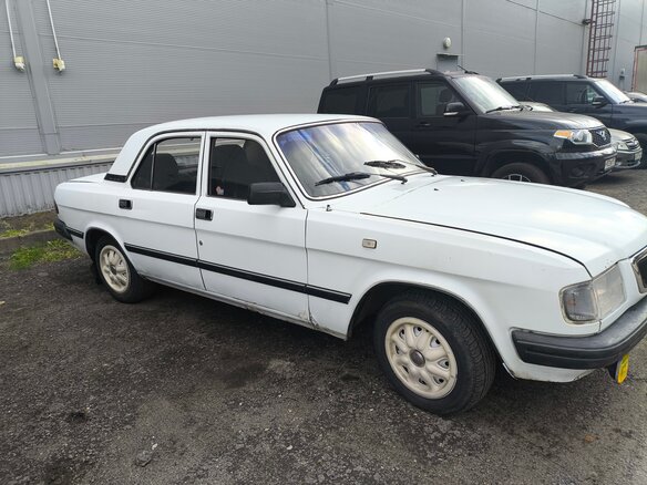 1999 ГАЗ 3110 «Волга», белый, 220000 рублей - вид 3