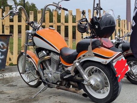 1987 Suzuki Intruder VS 1400, оранжевый, 550000 рублей, вид 1