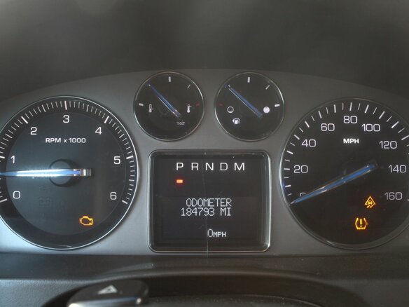 2006 Cadillac Escalade III, чёрный, 1100000 рублей - вид 10