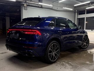2022 Audi Q8 55 TFSI I (4M), синий, 7850000 рублей, вид 3
