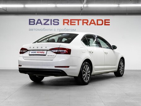 2022 Skoda Octavia III (A7) Рестайлинг, белый, 2099000 рублей, вид 5