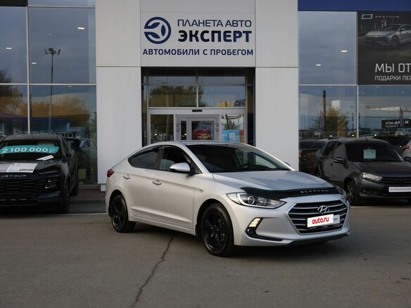 2017 Hyundai Elantra VI (AD), серебристый, 1300000 рублей