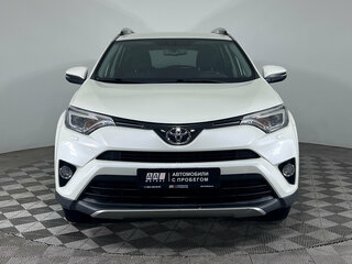 2017 Toyota RAV4 IV (XA40) Рестайлинг, белый, 2220000 рублей, вид 2
