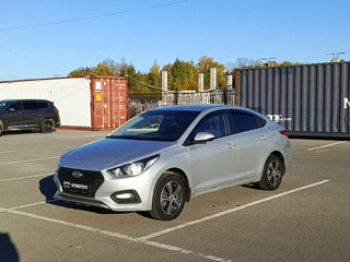 2018 Hyundai Solaris II, серебристый, 909000 рублей, вид 1