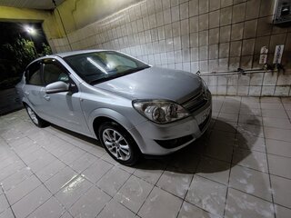2008 Opel Astra H Рестайлинг, серебристый, 570000 рублей, вид 1