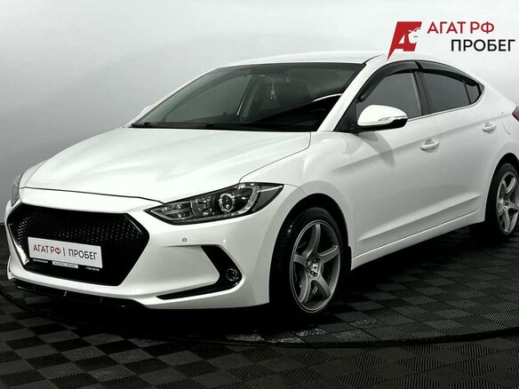 2017 Hyundai Elantra VI (AD), белый, 1600000 рублей