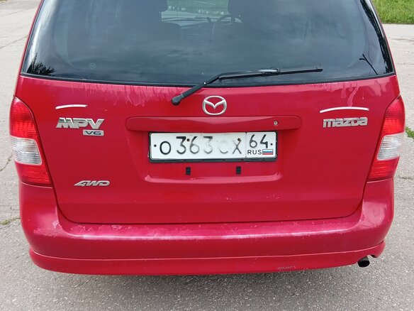 2001 Mazda MPV II (LW), красный, 500000 рублей - вид 5