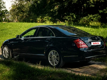 2009 Mercedes-Benz S-Класс 350 V (W221) Рестайлинг, чёрный, 2100000 рублей, вид 4