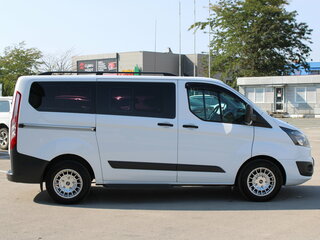 2017 Ford Tourneo Custom SWB I, белый, 3465000 рублей, вид 4