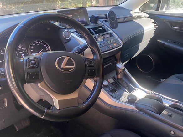 2017 Lexus NX 200 I, чёрный, 2333000 рублей - вид 2