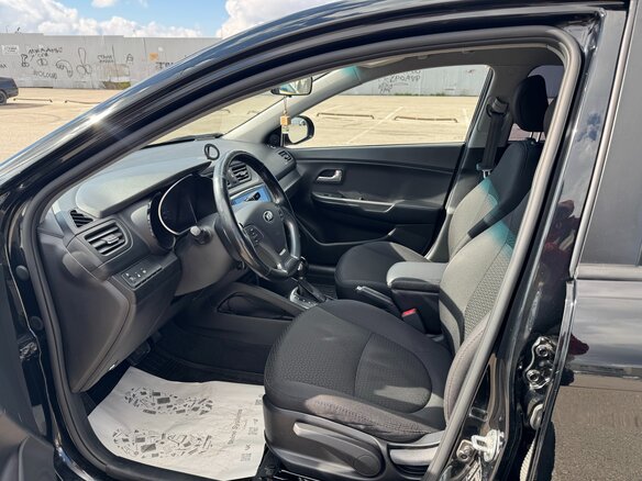 2013 Kia Rio 4-speed III, чёрный, 949000 рублей - вид 13