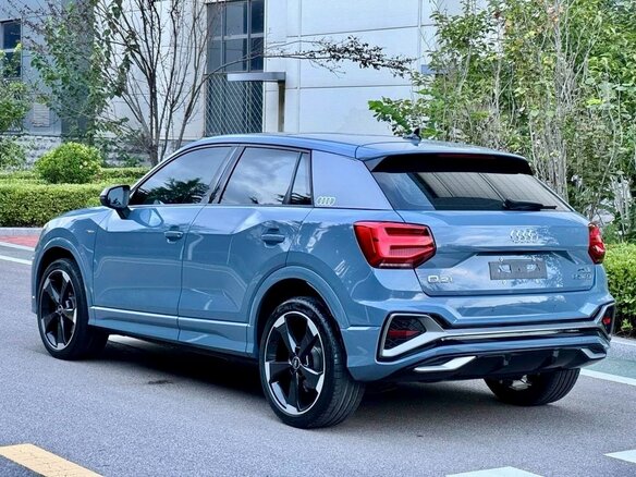 2023 Audi Q2 L 35 TFSI I Рестайлинг, серый, 1951010 рублей - вид 3