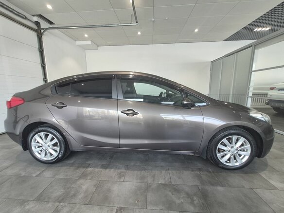 2013 Kia Cerato III, бежевый, 986000 рублей - вид 3