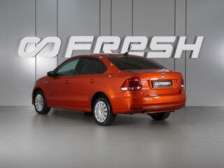 2017 Volkswagen Polo V Рестайлинг, оранжевый, 1155000 рублей, вид 2
