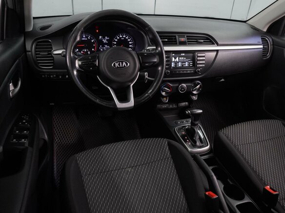 2017 Kia Rio IV, серебристый, 1249000 рублей - вид 5
