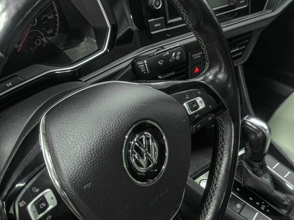 2020 Volkswagen Jetta 6-speed VII, оранжевый, 1999900 рублей - вид 22