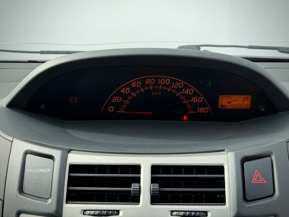 2009 Toyota Vitz II (XP90), серый - вид 17