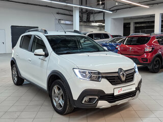 2021 Renault Sandero Stepway II Рестайлинг, белый, 1257000 рублей, вид 2