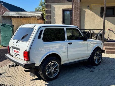 2023 Lada (ВАЗ) Niva Legend I, белый, 835000 рублей, вид 5