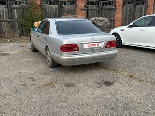 1998 Mercedes-Benz E-Класс 240 II (W210, S210), серебристый, 160000 рублей, вид 2