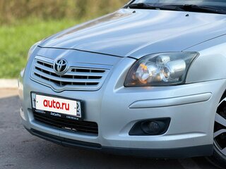 2008 Toyota Avensis II Рестайлинг, серебристый, 800000 рублей, вид 2