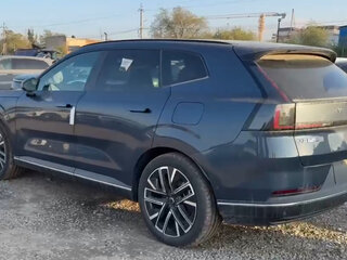 2025 Volvo XC70 III, серый, 6950000 рублей, вид 3