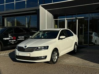 2019 Skoda Rapid I Рестайлинг, белый, 1350000 рублей, вид 1