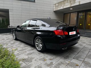 2013 BMW 5 серии 530d VI (F10/F11/F07) Рестайлинг, чёрный, 1780000 рублей, вид 5