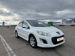 2012 Peugeot 308 I Рестайлинг, белый, 620000 рублей, вид 3